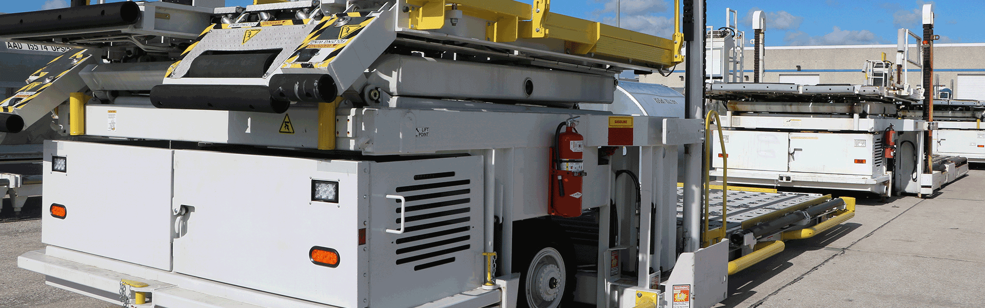 aircraft cargo loader